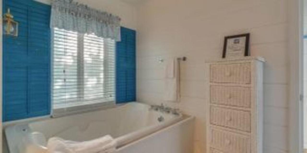 New Buffalo Inn & Spa מראה חיצוני תמונה